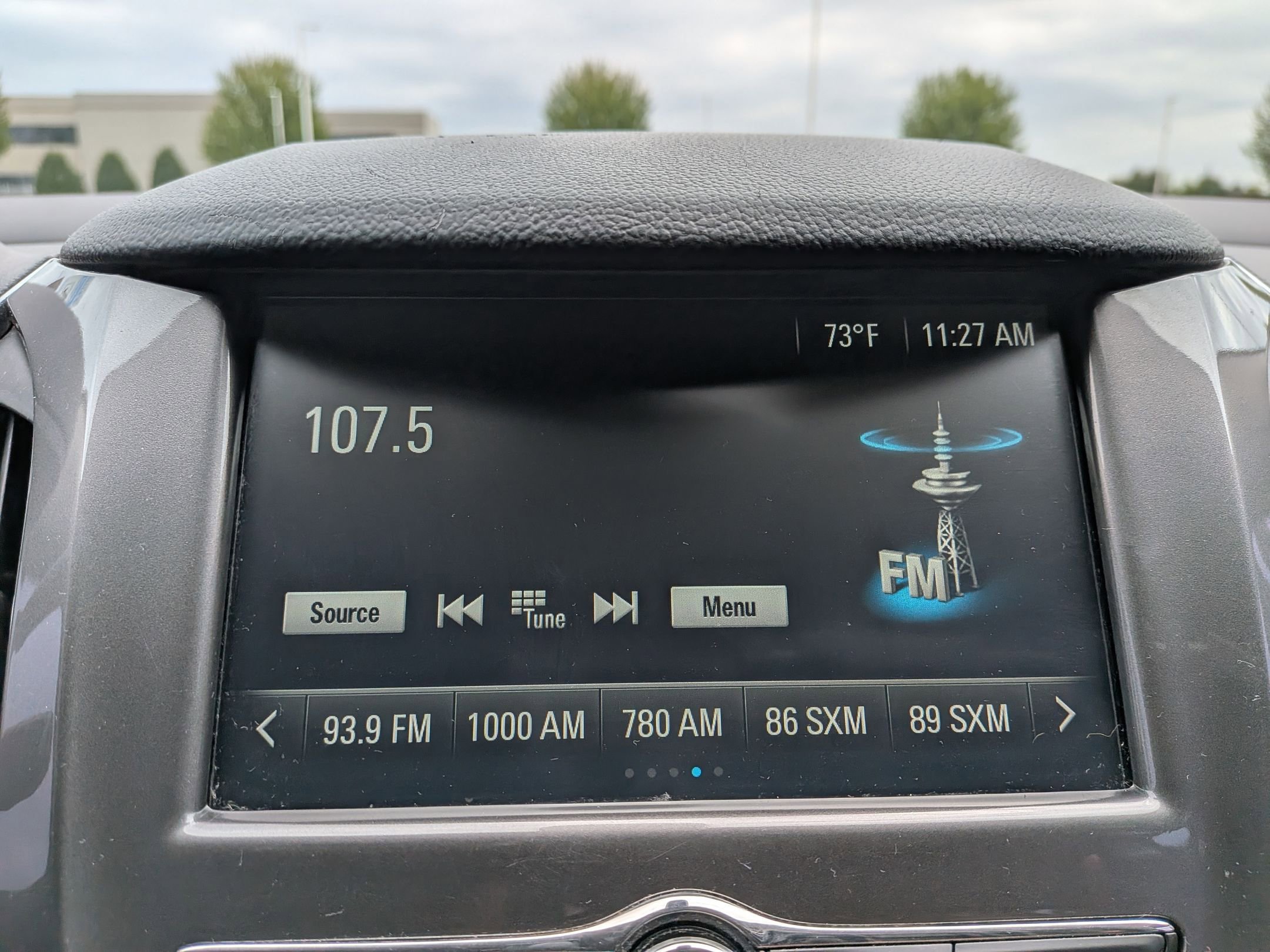 Used 2017 Chevrolet Cruze LT FWD image 17