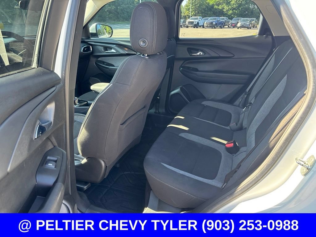 Used 2022 Chevrolet TrailBlazer LT FWD image 17