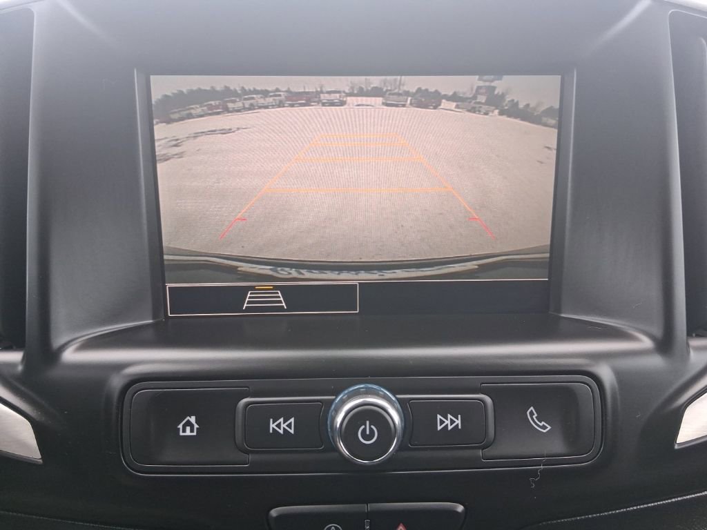 Used 2022 GMC Terrain SLE image 24