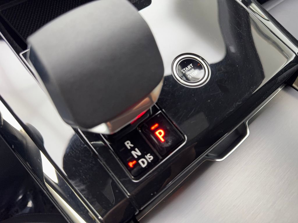 Used 2024 Land Rover Range Rover Sport Dynamic SE image 64