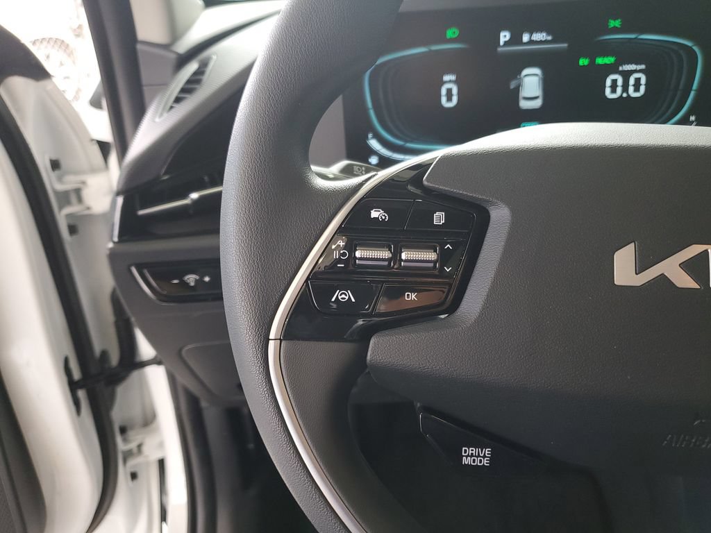 Used 2026 Kia Niro LX FWD image 23