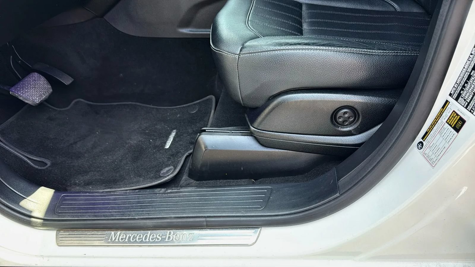 Used 2018 Mercedes-Benz GLS 450 4MATIC w/ Premium Package image 10