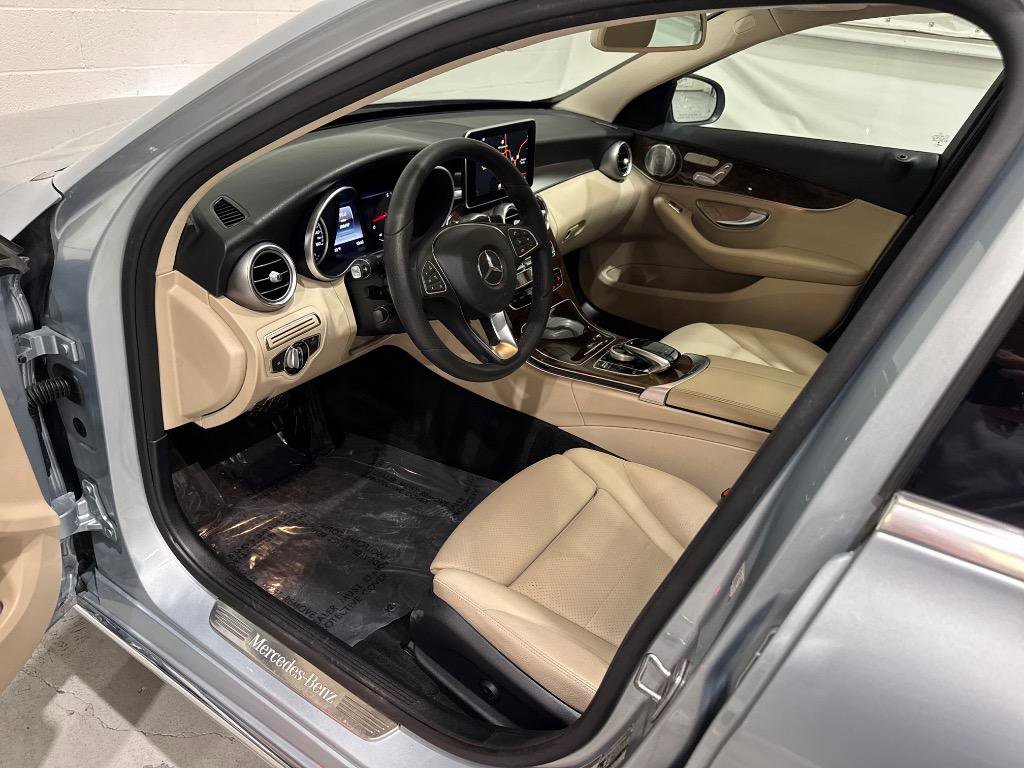 Used 2017 Mercedes-Benz C 300 Sedan image 29