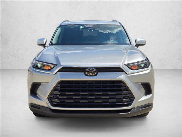 Used 2025 Toyota Grand Highlander FWD video 2