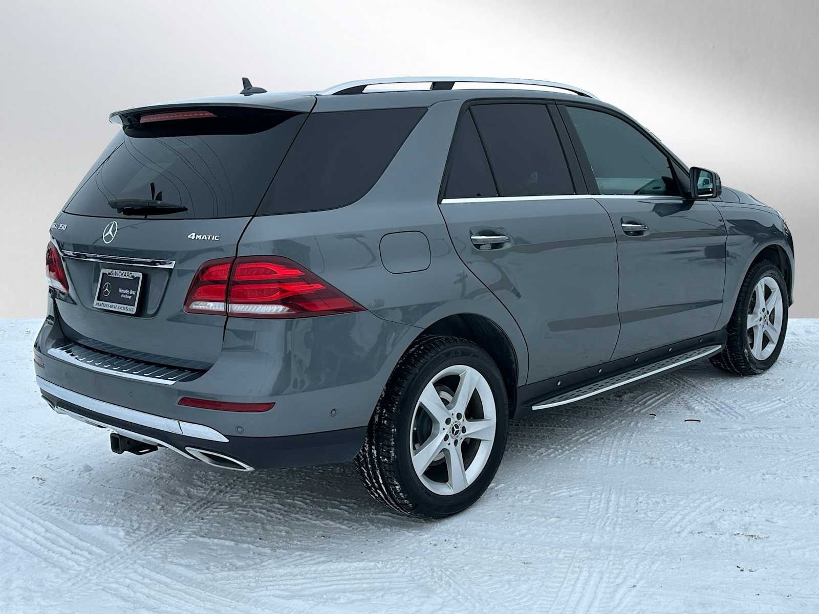 Used 2018 Mercedes-Benz GLE 350 4MATIC image 3
