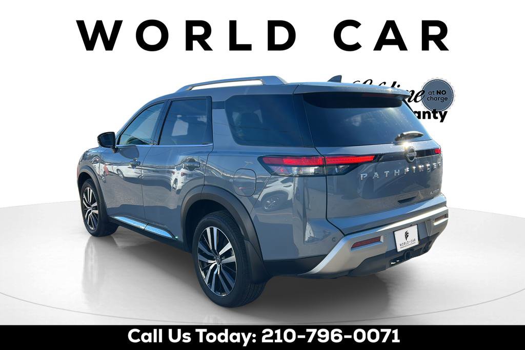 Used 2025 Nissan Pathfinder Platinum image 13