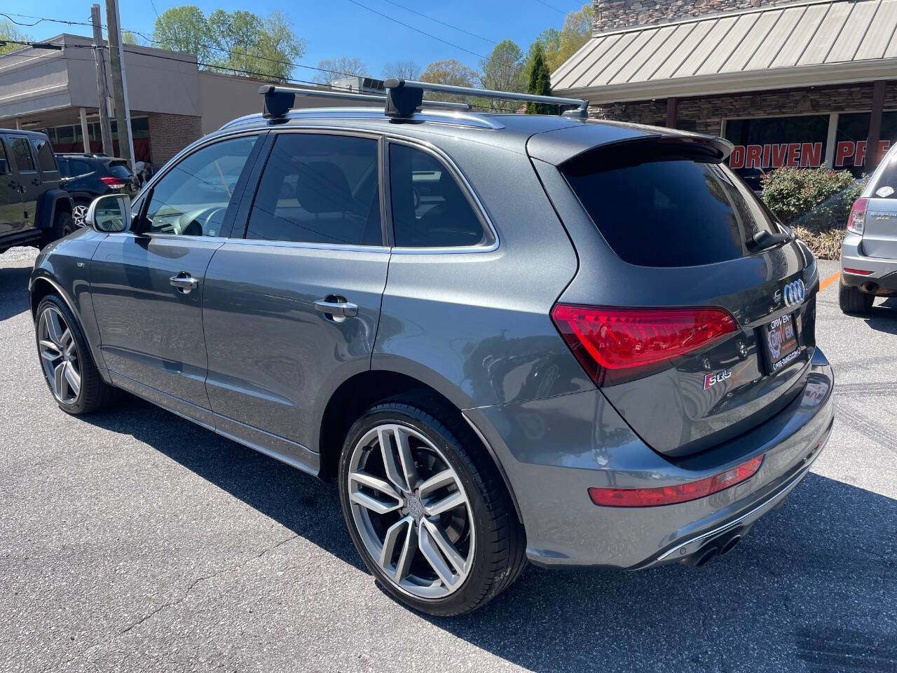 Used 2015 Audi SQ5 Premium Plus w/ Technology Package AWD/4WD image 10