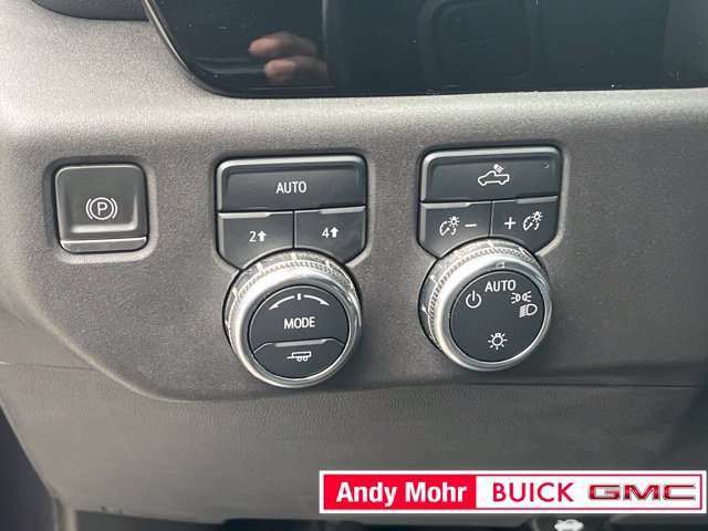Used 2023 GMC Sierra 1500 SLE AWD/4WD image 28