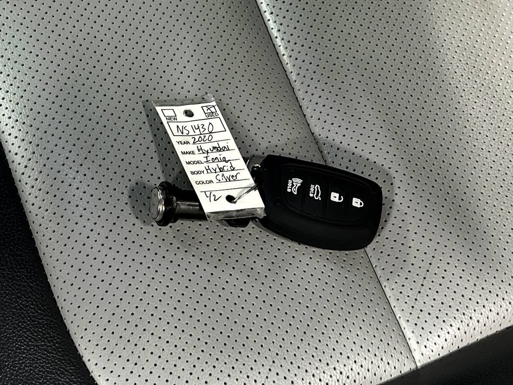 Used 2020 Hyundai Ioniq Limited FWD image 38