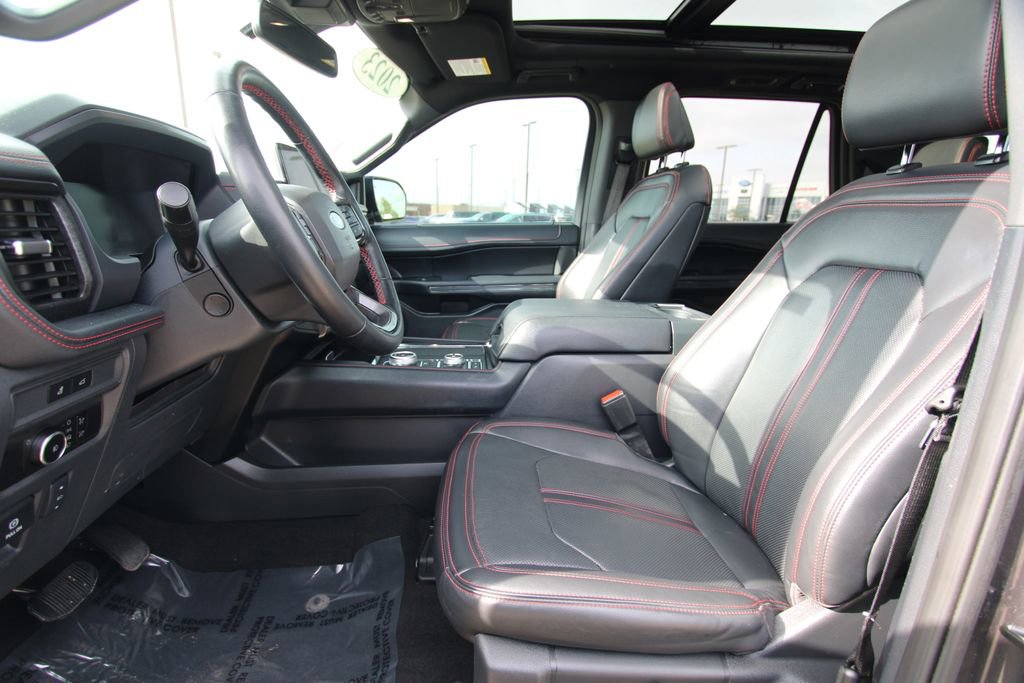 Used 2023 Ford Expedition Max Limited AWD/4WD image 6