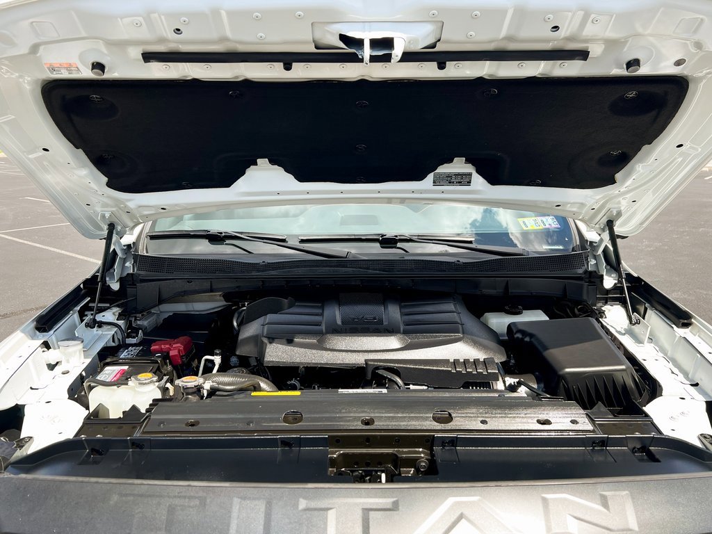 Used 2022 Nissan Titan PRO-4X w/ Pro-4x Convenience Package image 14