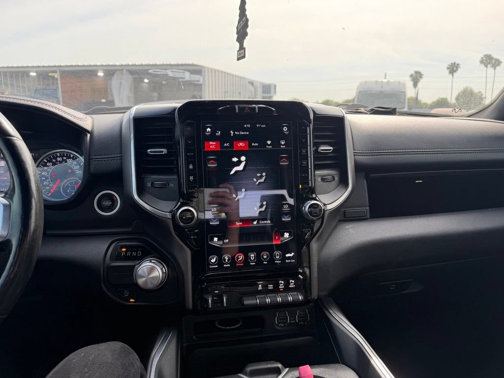 Used 2020 RAM 1500 Laramie RWD image 9