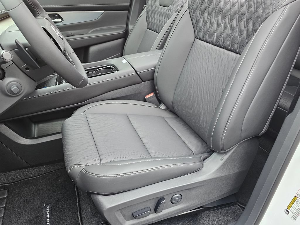 New 2026 Nissan Murano Platinum w/ Cargo Package AWD/4WD image 17