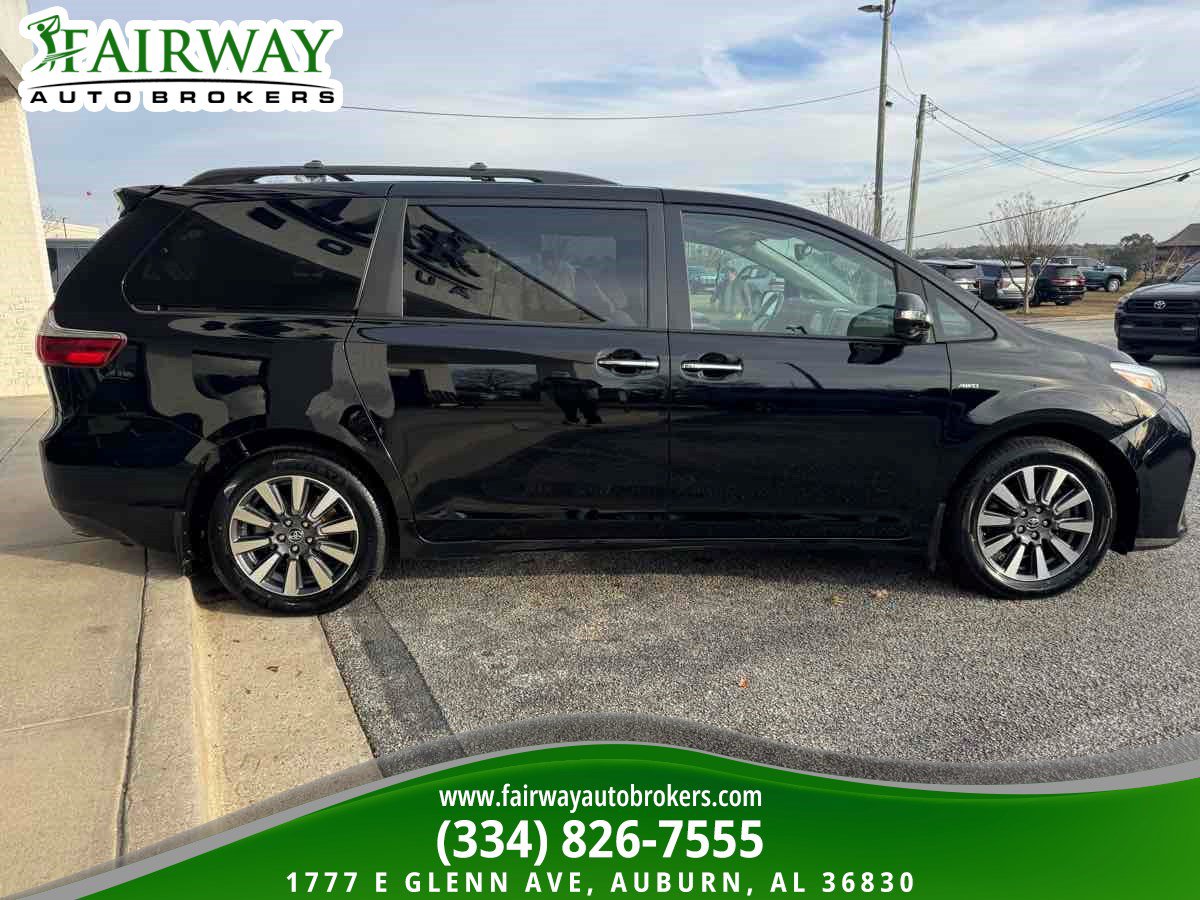 Used 2020 Toyota Sienna Limited Premium w/ Carpet Mat Package AWD/4WD image 5
