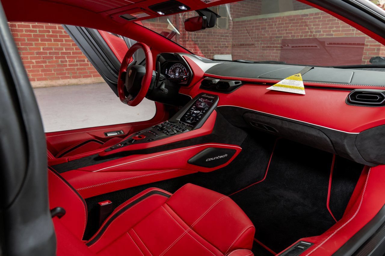 Used 2022 Lamborghini Aventador Countach AWD/4WD image 30