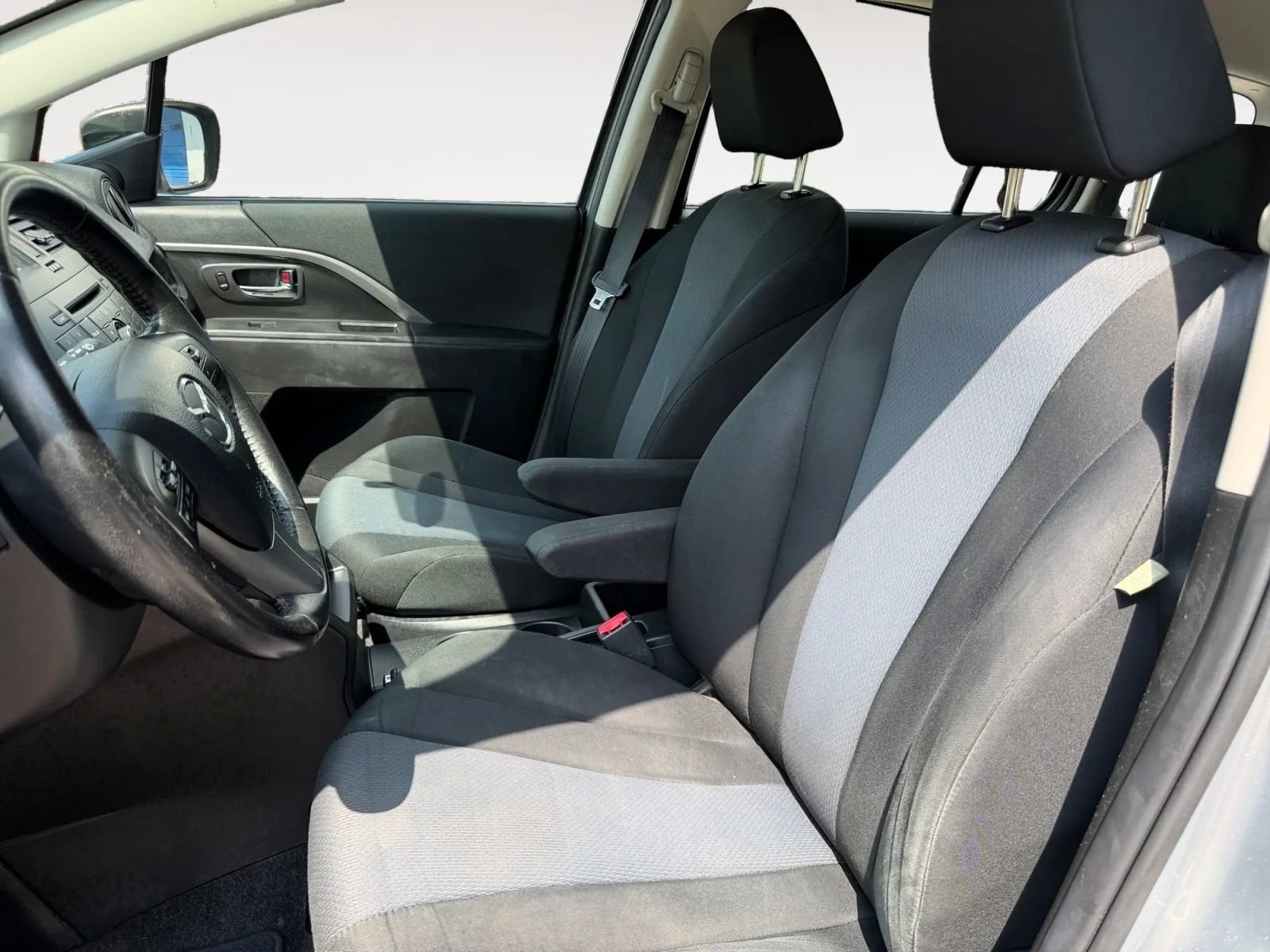 Used 2013 MAZDA MAZDA5 Touring FWD image 10