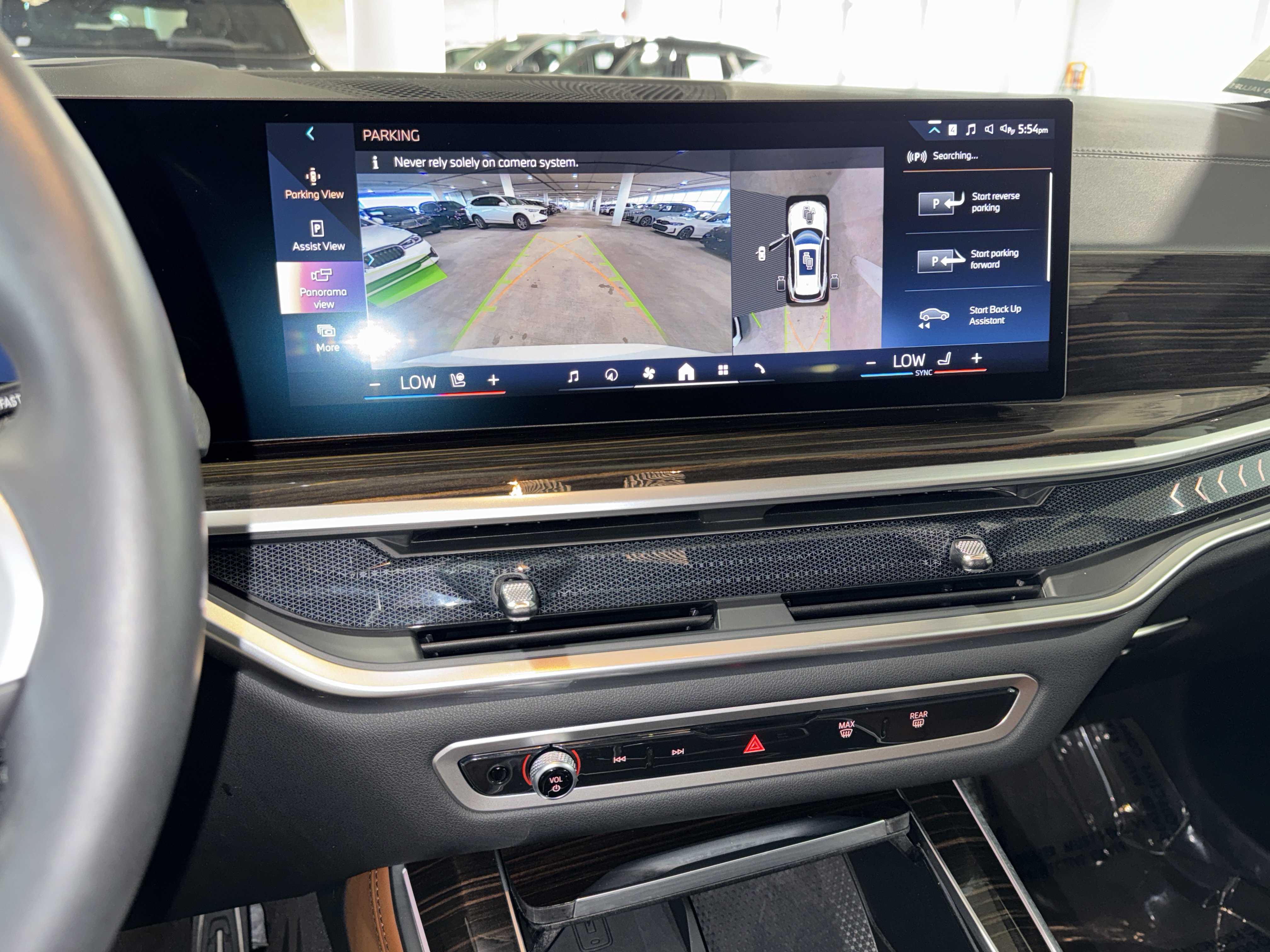 Used 2024 BMW X5 sDrive40i w/ M Sport Package RWD image 24
