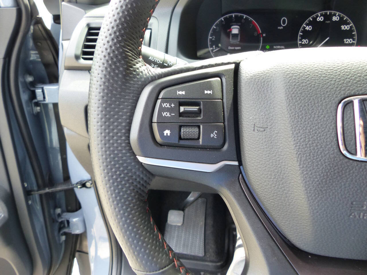 Used 2024 Honda Ridgeline TrailSport image 28