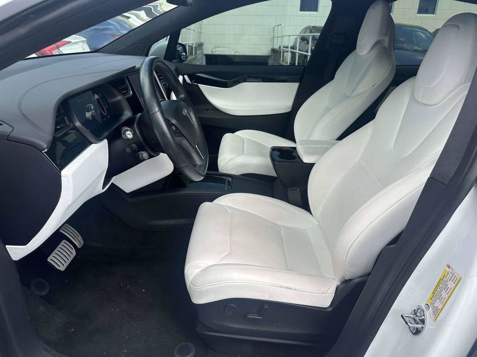 Used 2019 Tesla Model X Long Range AWD/4WD image 16