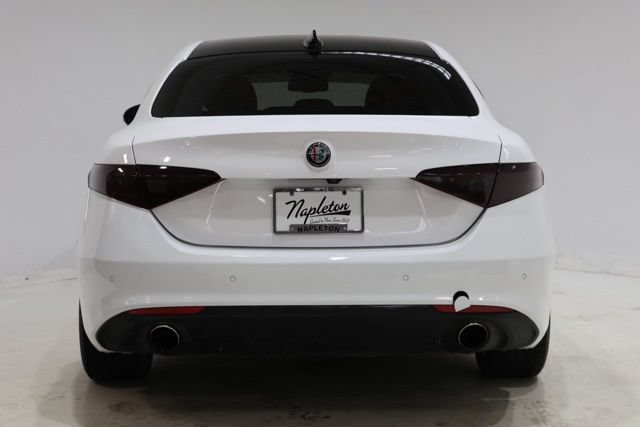 Used 2019 Alfa Romeo Giulia AWD w/ Cold Weather Package image 6