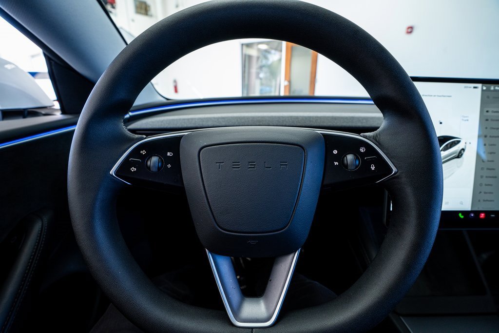Used 2025 Tesla Model 3 Long Range image 40