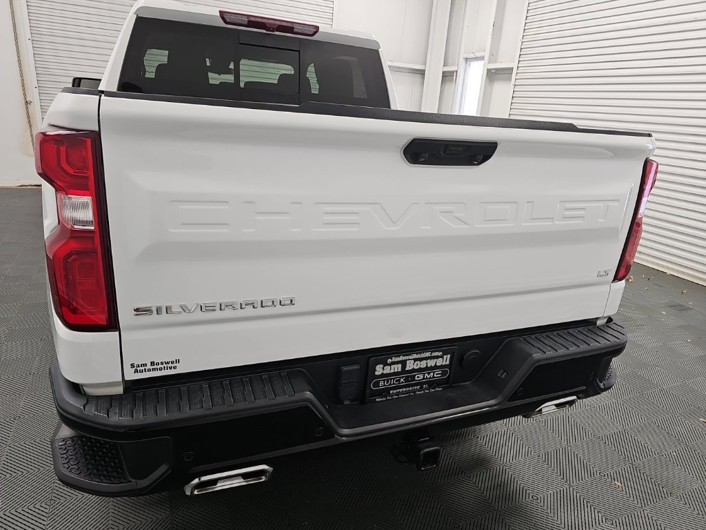 Used 2024 Chevrolet Silverado 1500 LT Trail Boss w/ LT Trail Boss Premium Package AWD/4WD image 8