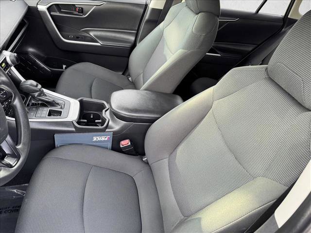 Used 2024 Toyota RAV4 LE image 13
