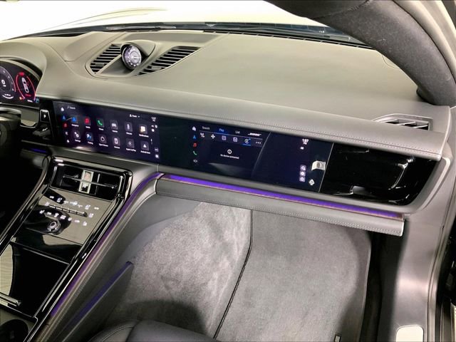 Used 2024 Porsche Panamera 4 image 17