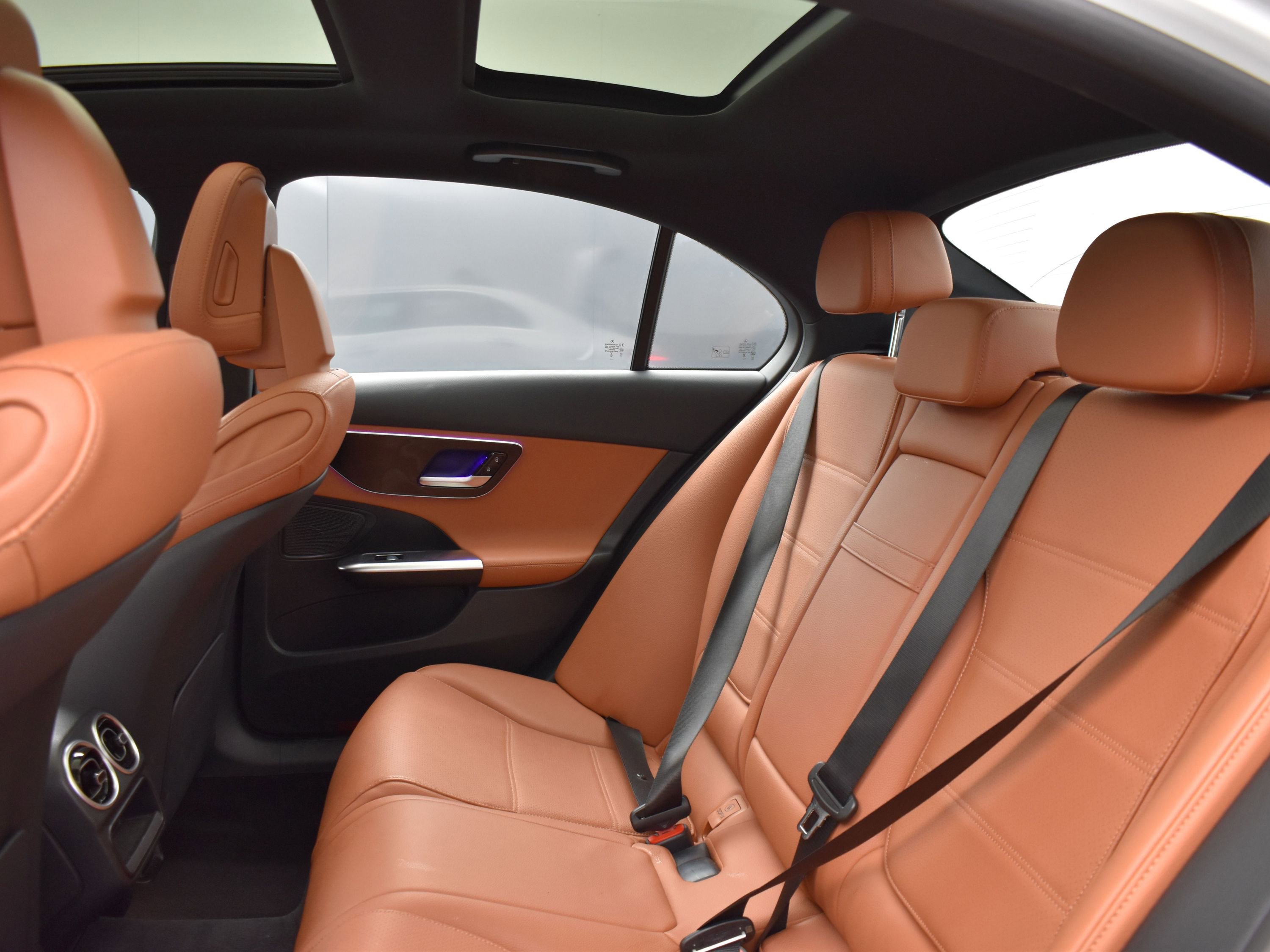 Used 2025 Mercedes-Benz C 300 4MATIC Sedan image 7