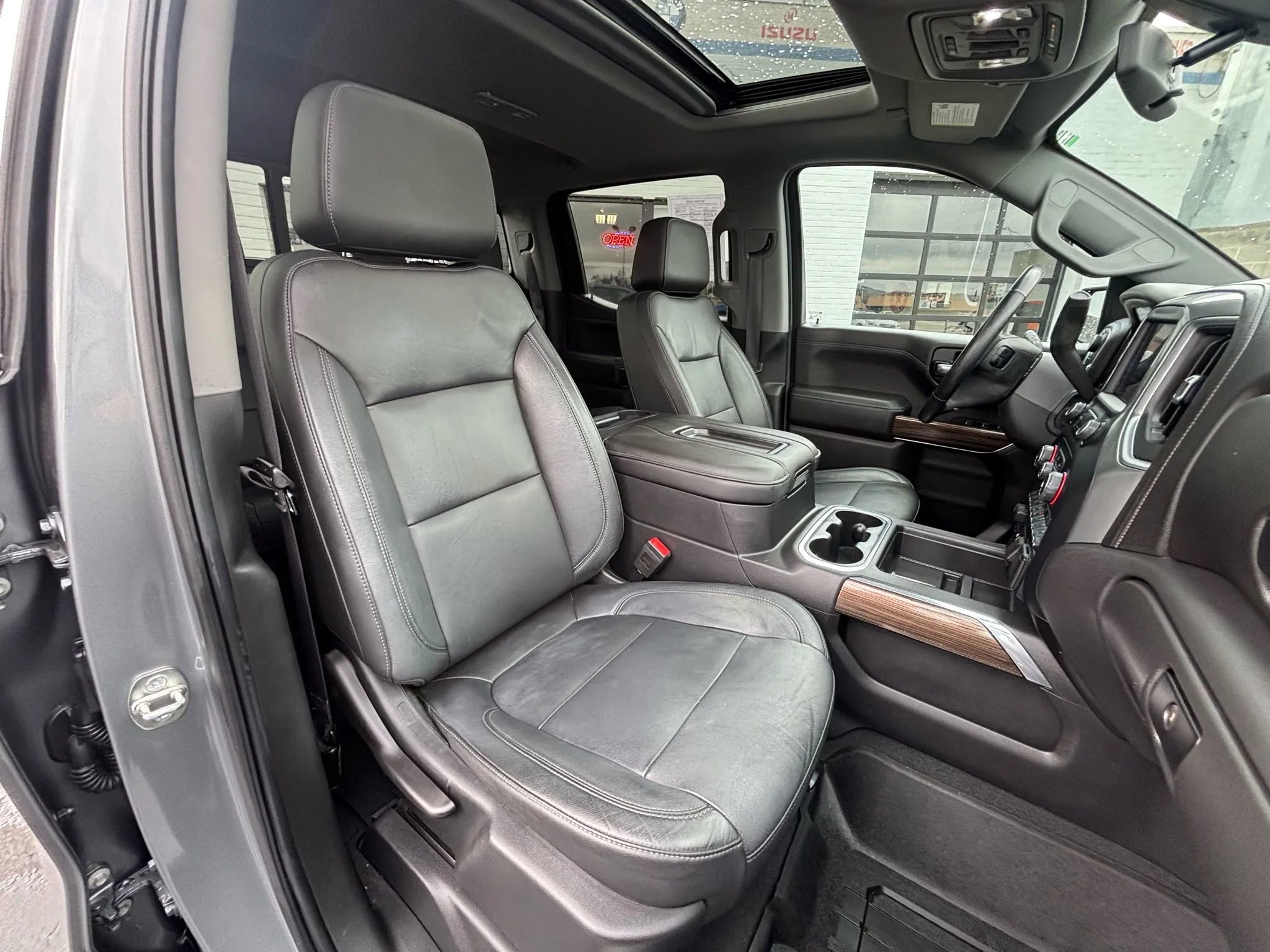 Used 2019 Chevrolet Silverado 1500 LT Trail Boss image 7