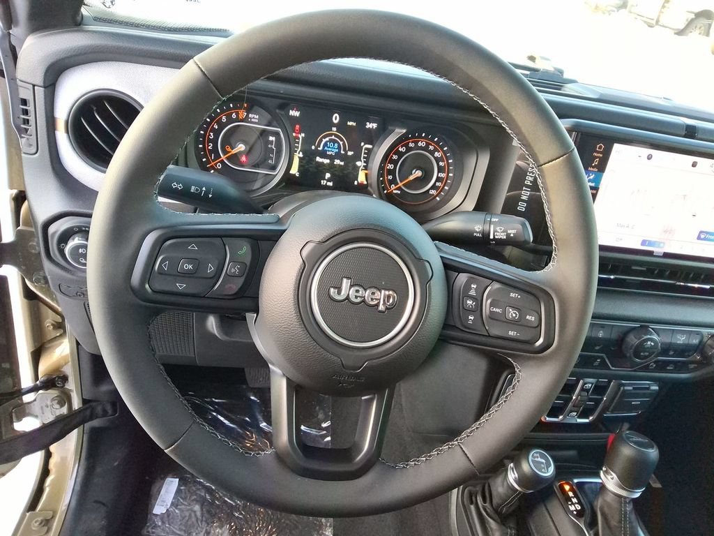 New 2025 Jeep Gladiator Sport AWD/4WD image 13
