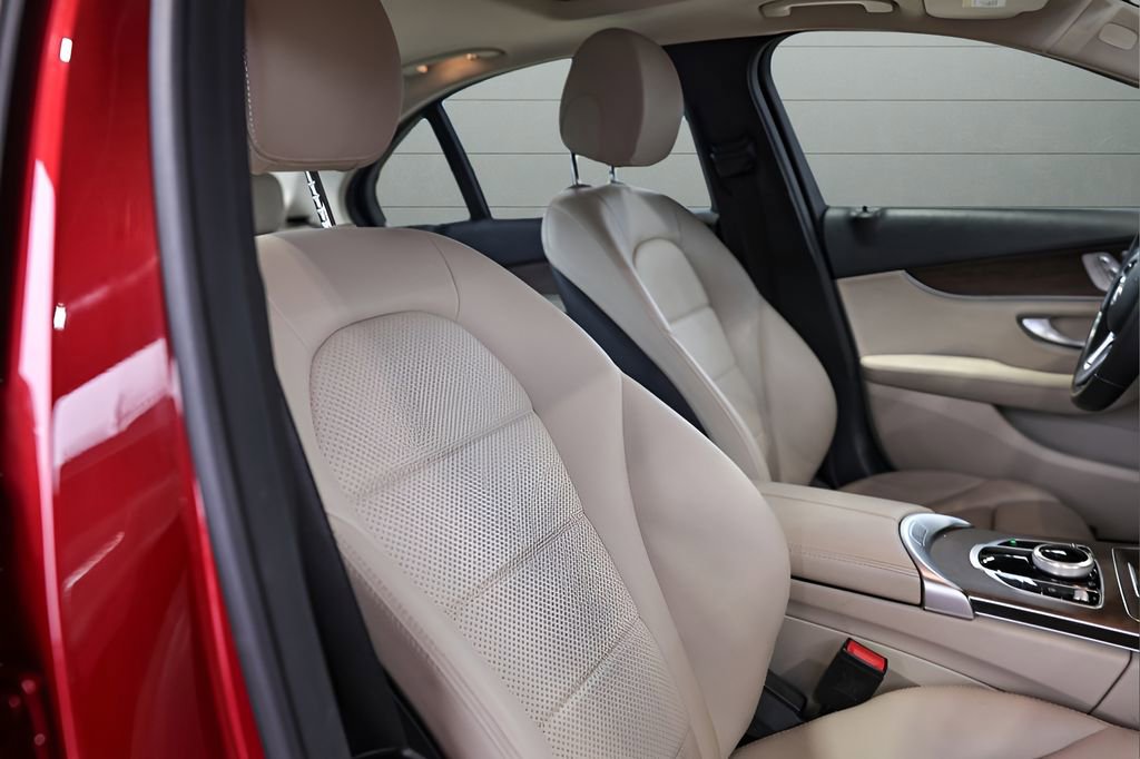 Used 2020 Mercedes-Benz C 300 4MATIC Sedan image 66