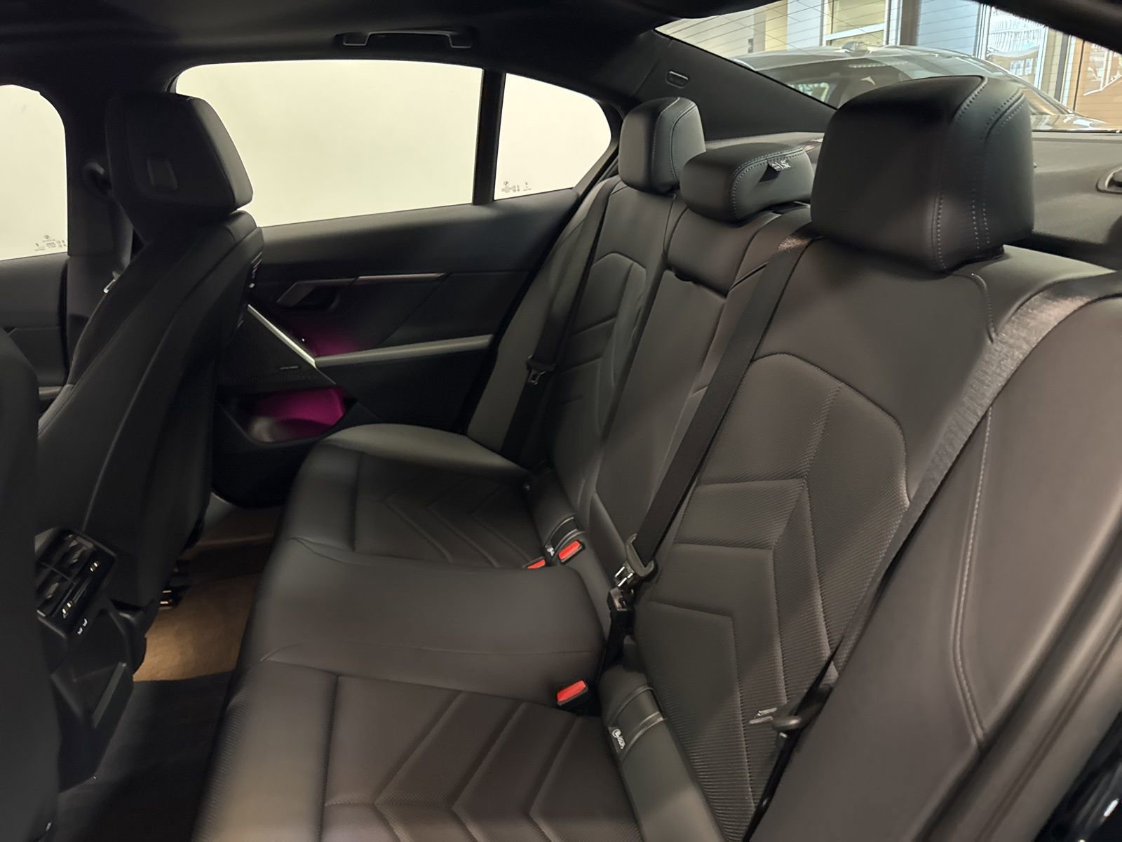 Used 2025 BMW i5 eDrive40i w/ M Sport Package image 20