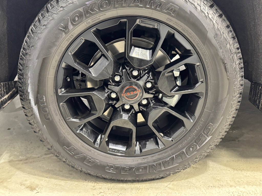 Certified 2025 Nissan Armada PRO-4X image 9