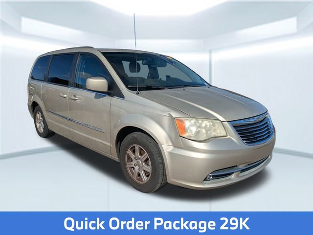 Used 2012 Chrysler Town & Country Touring w/ Entertainment Group #1 image 4