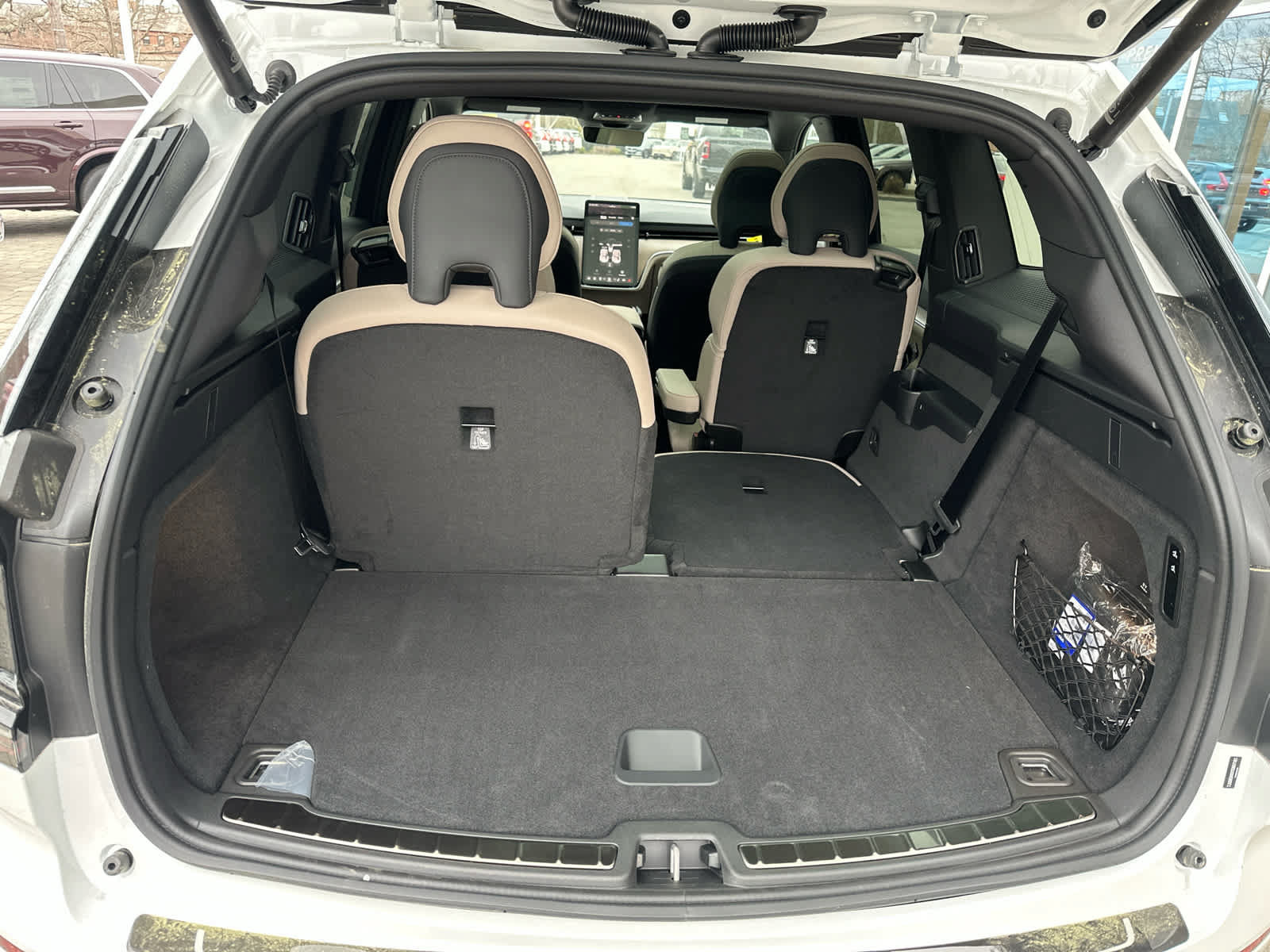 New 2026 Volvo EX90 Plus AWD/4WD image 38