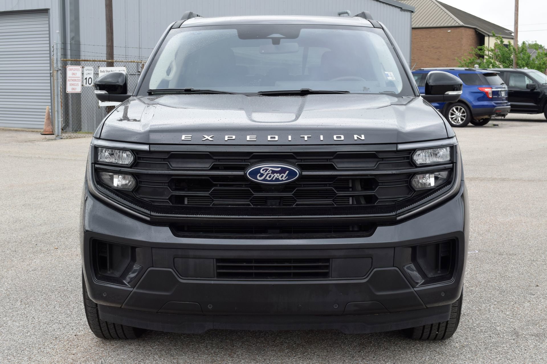 Certified 2025 Ford Expedition Active image 2