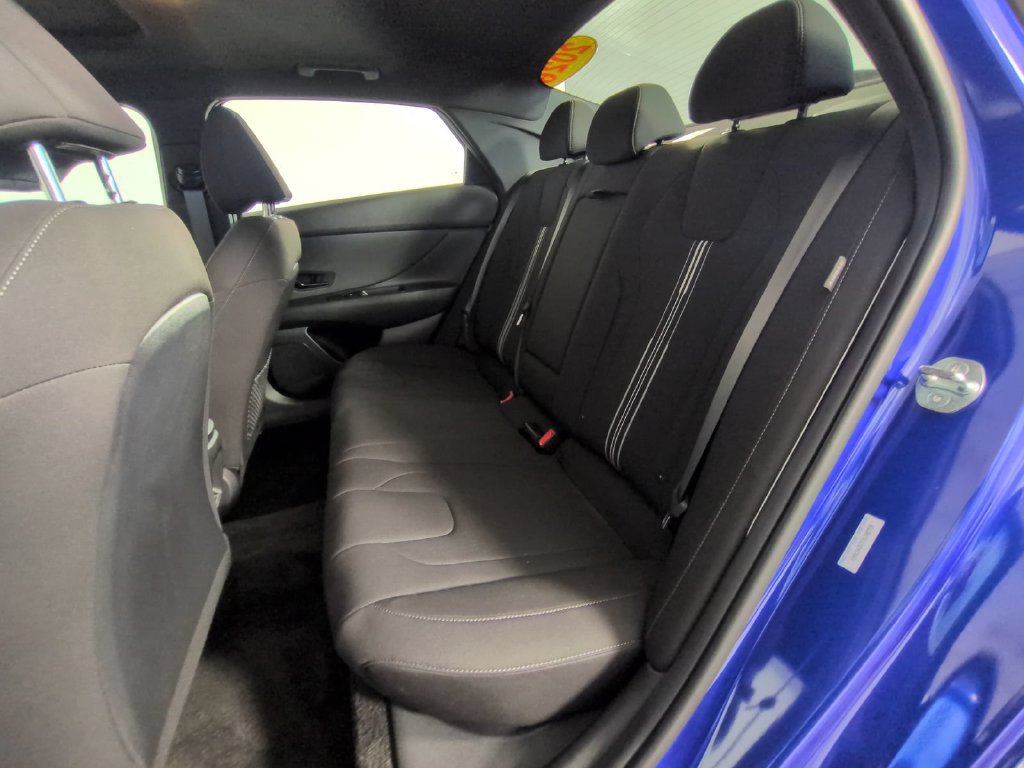 Used 2026 Hyundai Elantra SEL Sport Premium FWD image 19