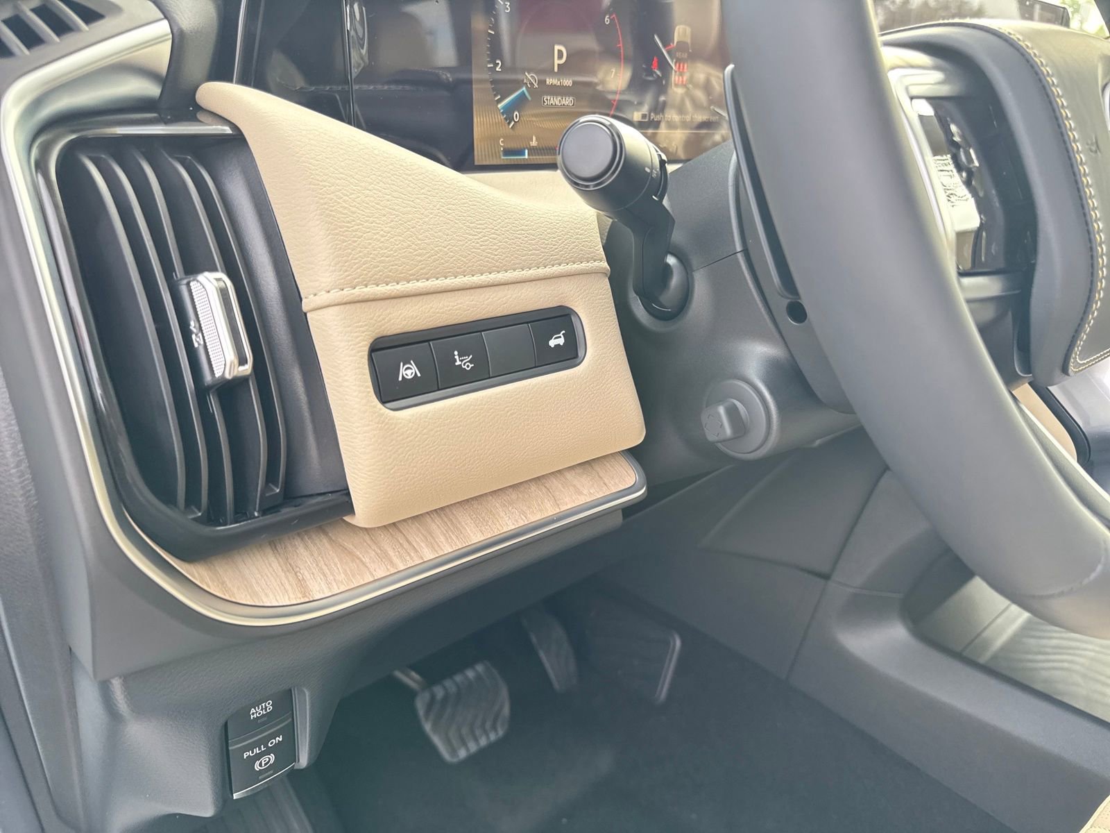 New 2026 Nissan Armada Platinum Reserve image 15