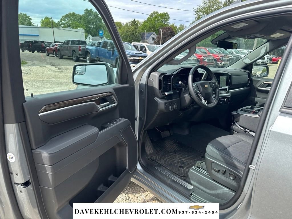 Used 2026 Chevrolet Silverado 1500 LT AWD/4WD image 8
