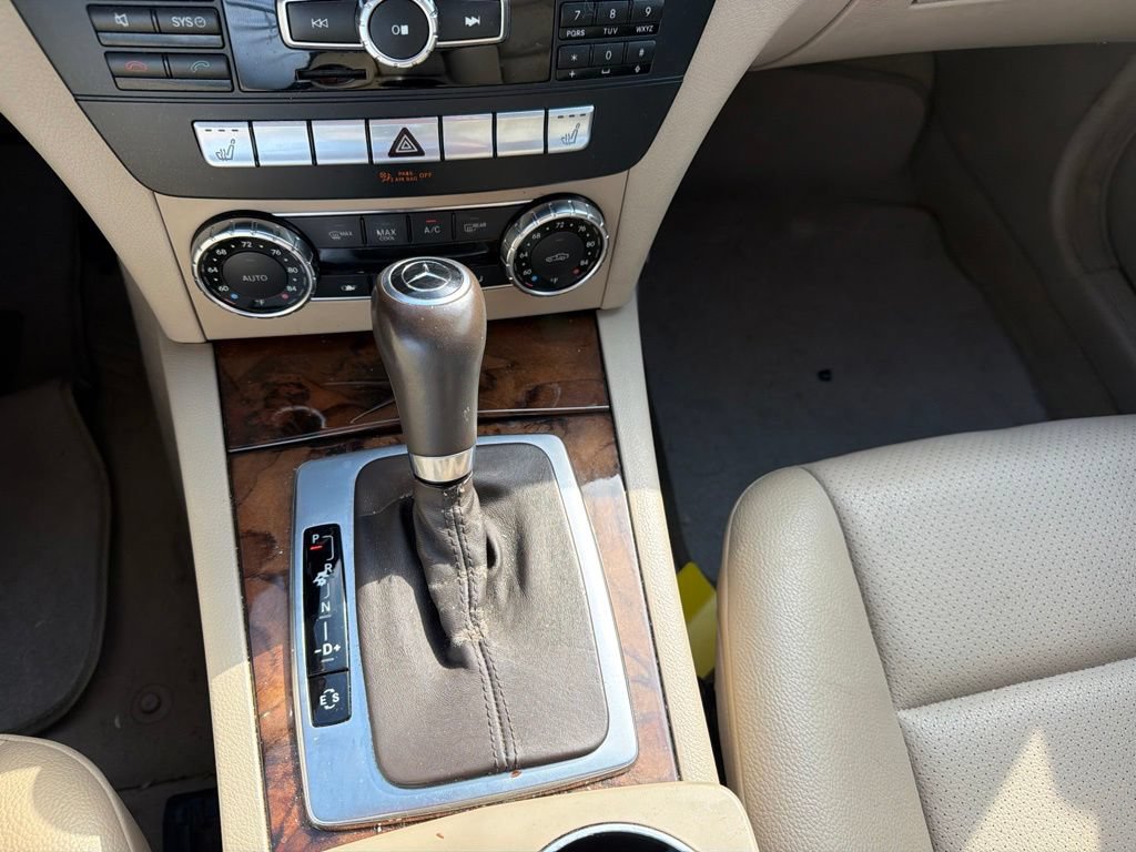 Used 2012 Mercedes-Benz C 250 Sedan image 3