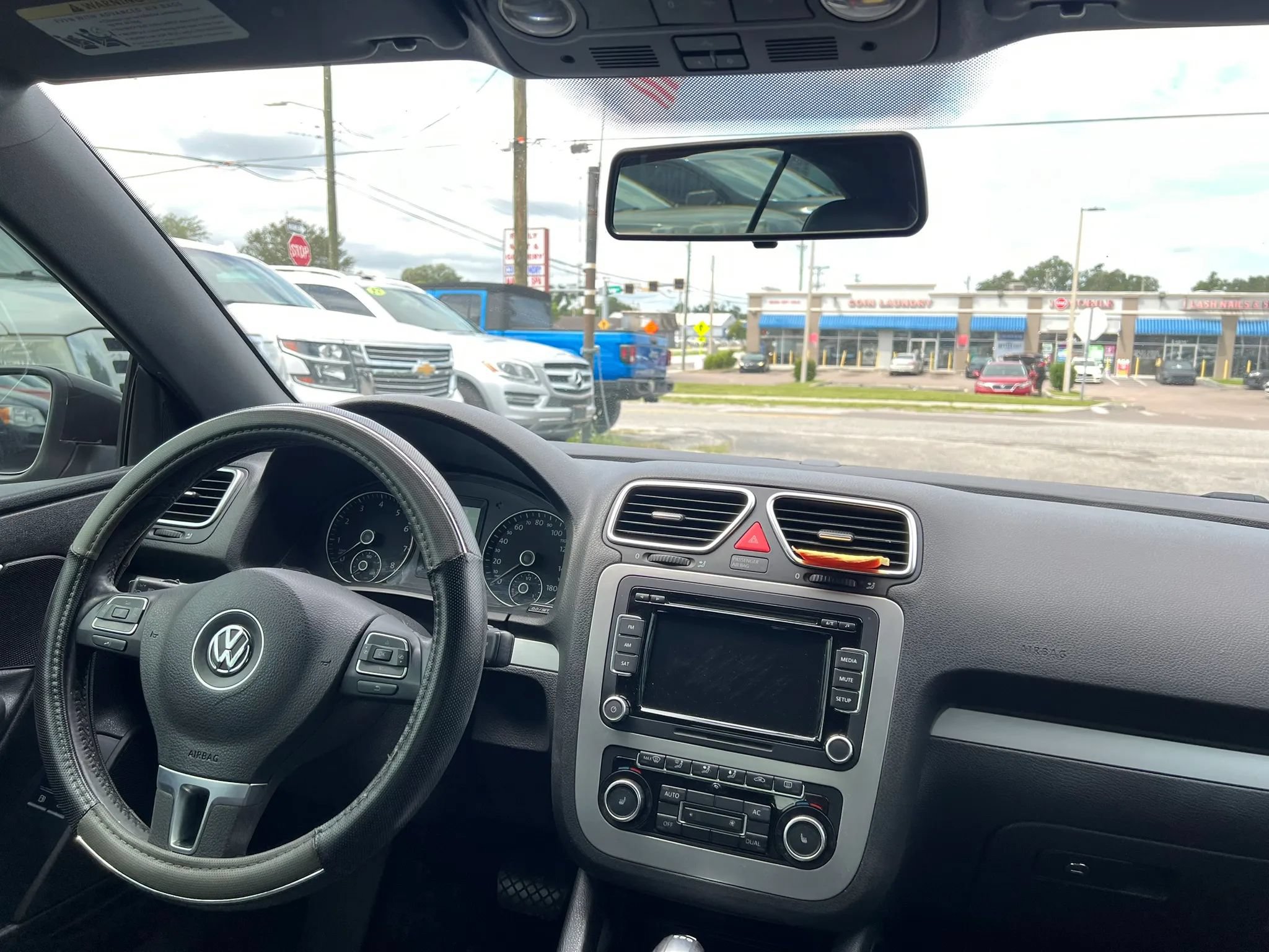 Used 2012 Volkswagen Eos Komfort FWD image 10