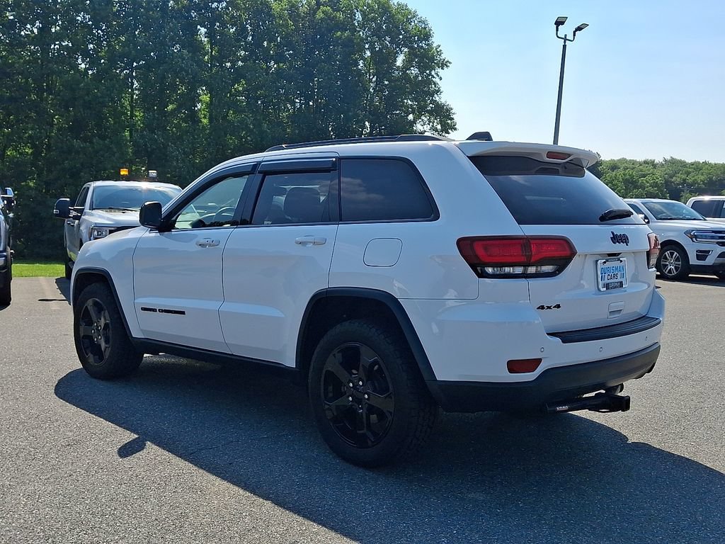 Used 2019 Jeep Grand Cherokee Laredo AWD/4WD image 4