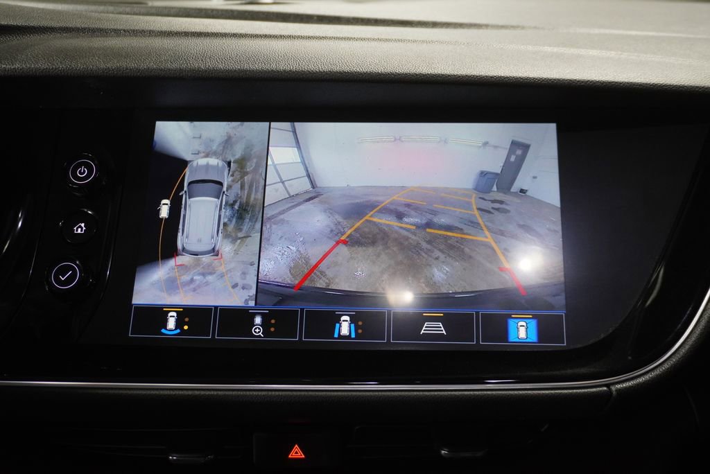 Used 2021 Buick Envision Avenir w/ Technology Package II image 19