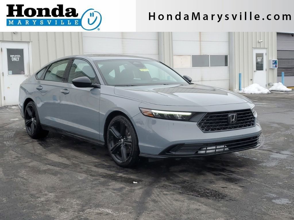 Used 2025 Honda Accord Sport image 1