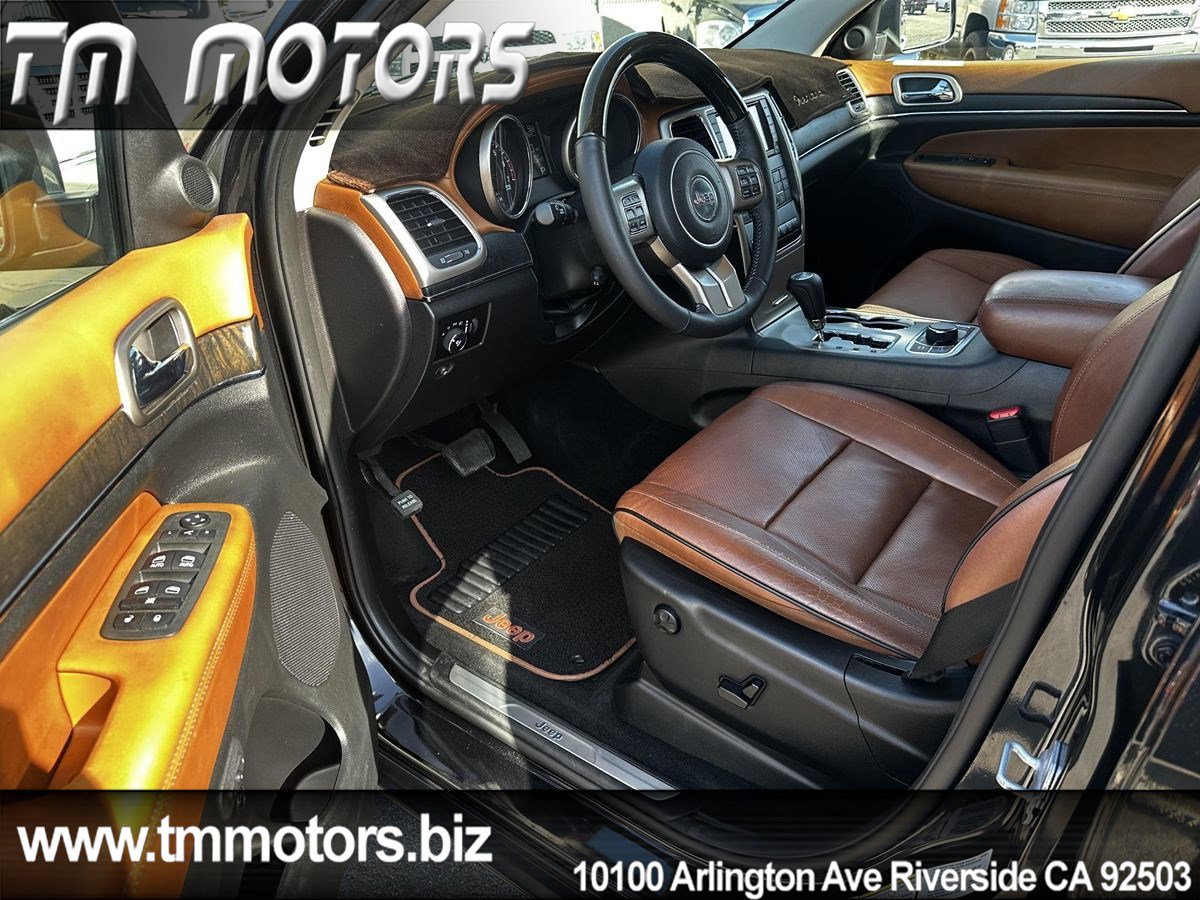 Used 2013 Jeep Grand Cherokee Overland Summit AWD/4WD image 6