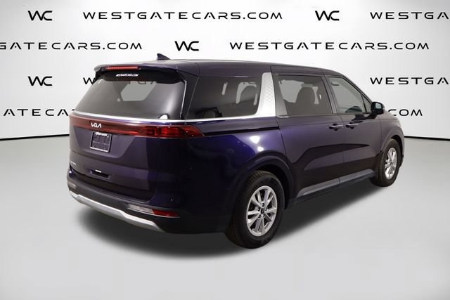 Used 2023 Kia Carnival LX FWD image 45
