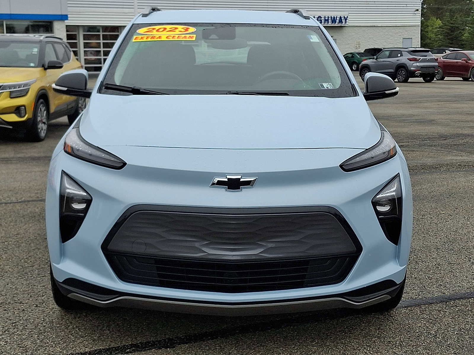 Used 2023 Chevrolet Bolt EUV LT FWD image 3