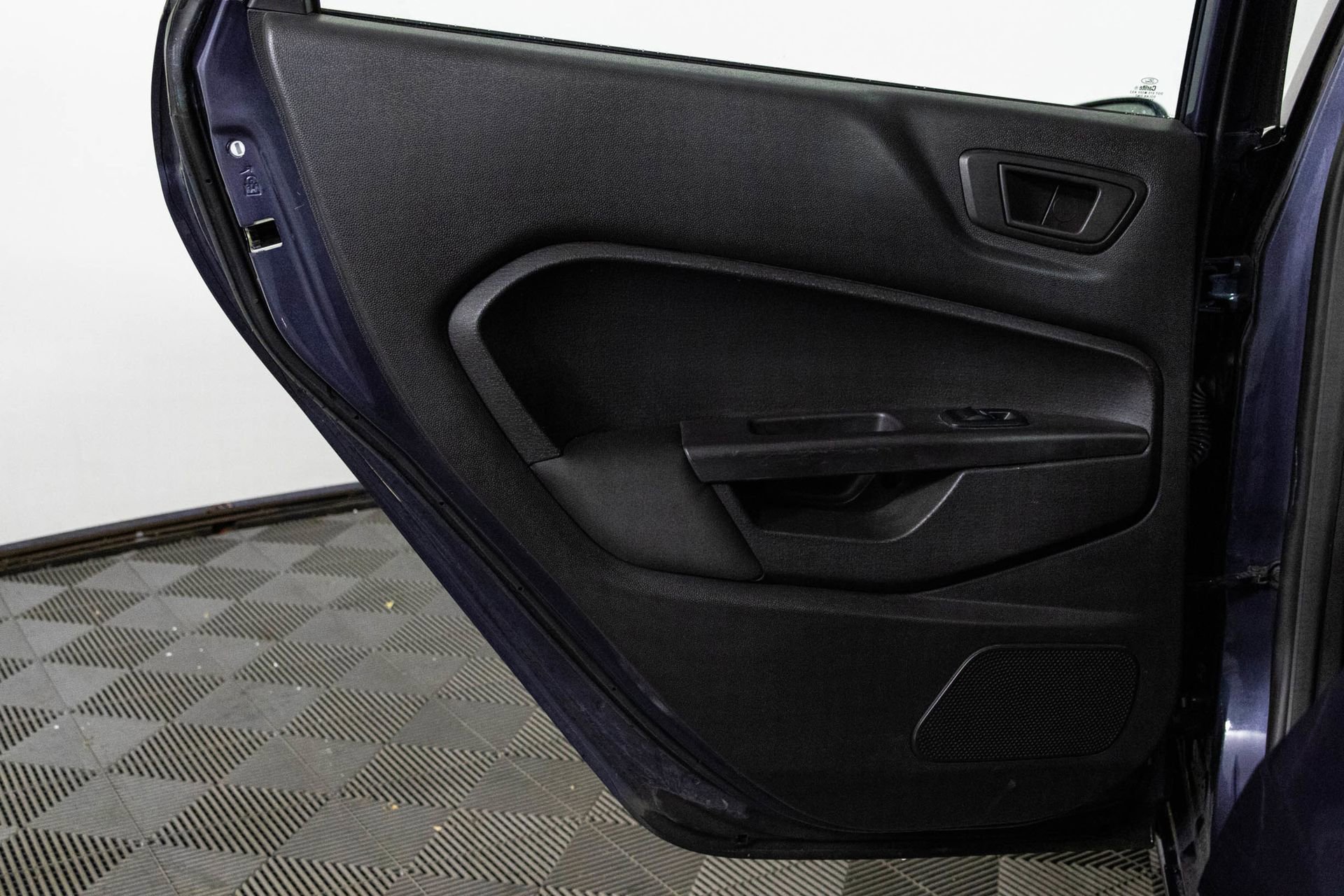 Used 2012 Ford Fiesta SE image 33