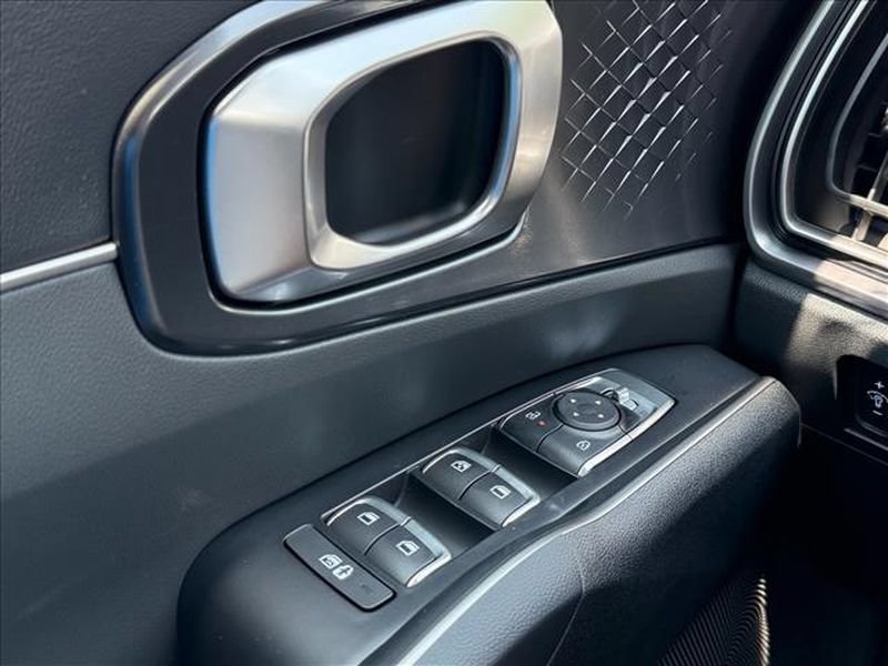 New 2026 Kia Sorento LX FWD image 21